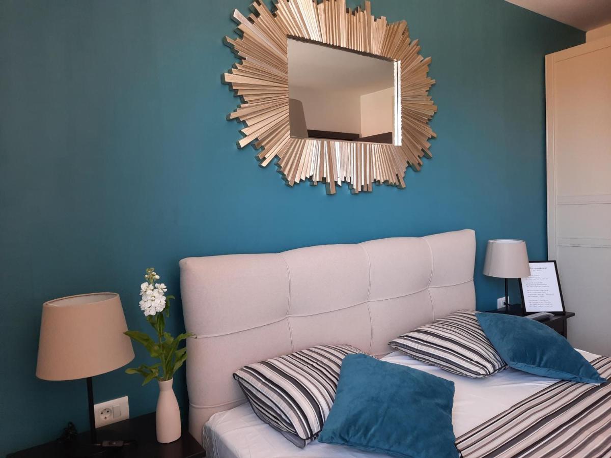 Enjoy Pula - New Apt With Terrace And Free Parking Garage Exteriör bild